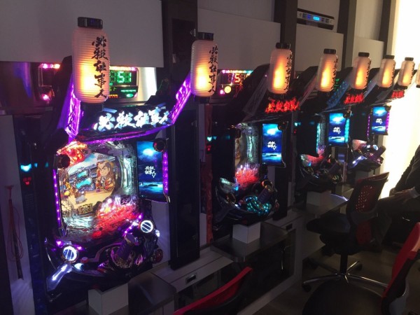 このコラ筐体ではもはや驚かなくなったヤツｗｗｗｗｗ スロ板 Rush