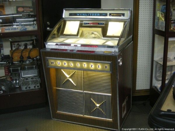 □近日FOR SALE!!ジュークボックス「'65 Wurlitzer 2910」 : Today's FLAT4