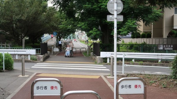 女子高生の無駄づかい 聖地巡礼 フラバーのふらふらアニメ聖地巡礼 女子高生の無駄づかい 聖地巡礼 フラバーのふらふらアニメ聖地巡礼