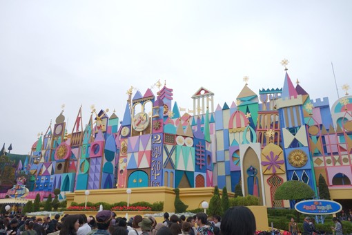 Tdl18apr イッツ ア スモールワールドのリニューアルとミュージカル メリーポピンズ 続 空飛ぶ絨毯日誌