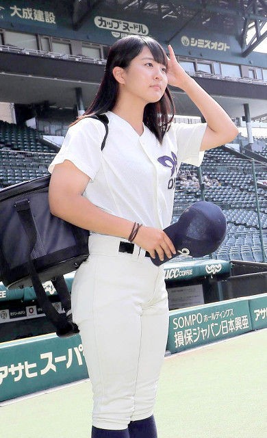 昨夏甲子園 女子マネ騒動 の首藤さん 現在はアナウンサー目指しウグイス嬢アルバイト ベースボール速報