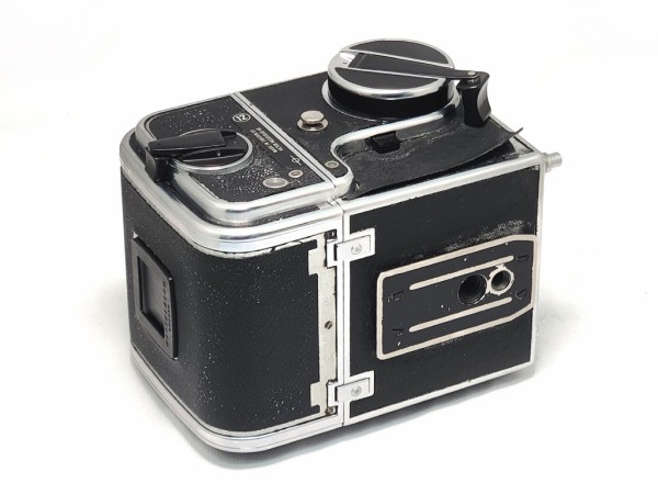 ハッセルブラッド 500C/M + A-12 + C 80mm F2.8 T* : オールドレンズの