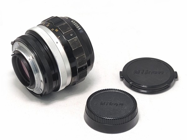ニコン Auto Nikkor 85mm F1.8 （後期型）（Ai改） : オールドレンズの