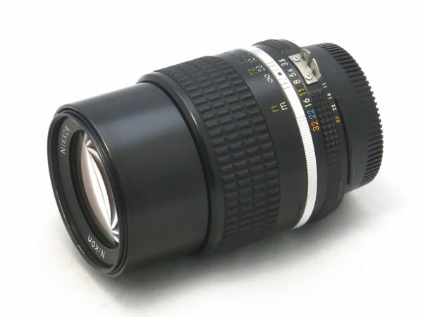 ニコン Ai-S Nikkor 135mm F3.5 : オールドレンズのフォトベルゼ