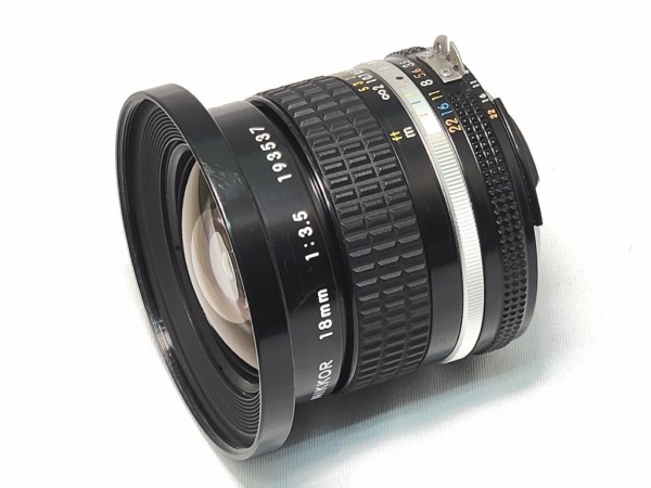 NIKKOR AI-S 18mm f/3.5 レンズ　オールドレンズ ニコン Ai-S Nikkor 18mm F3.5 : オールドレンズのフォトベルゼ