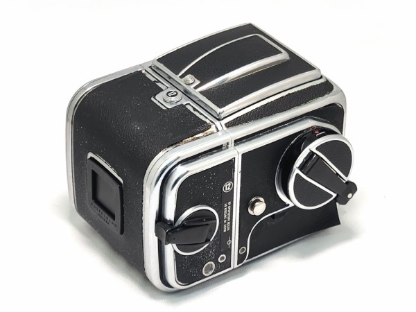 ハッセルブラッド 500C/M + A-12 + C 80mm F2.8 T* : オールドレンズの