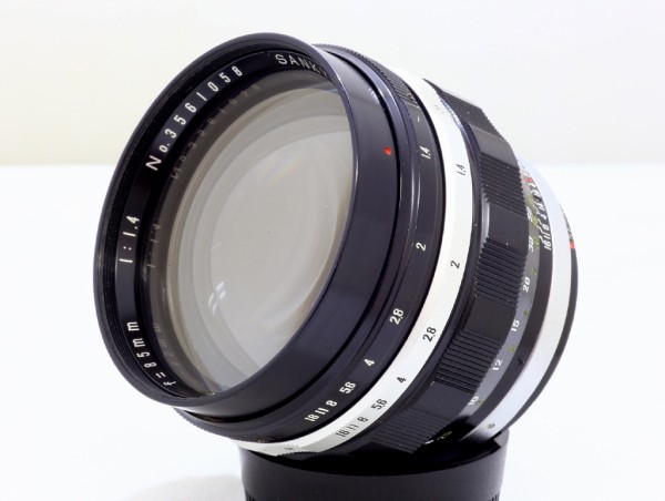 三協光機 KOMURA 85mm F1.4 （for Nikon F） : オールドレンズのフォト
