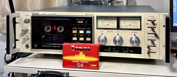 E.L.O BLANCE OF POWER 国内盤 カセットテープ 再生確認済 E.L.O BLANCE OF POWER 国内盤 カセットテープ 再生確認済 E.L.O