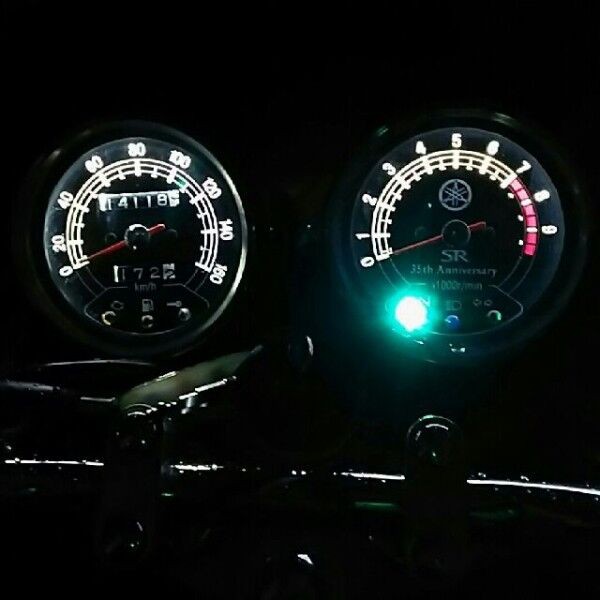 LEDメーター 黒 SR400 TW200 ドラッグスタークラシック1100 SRX