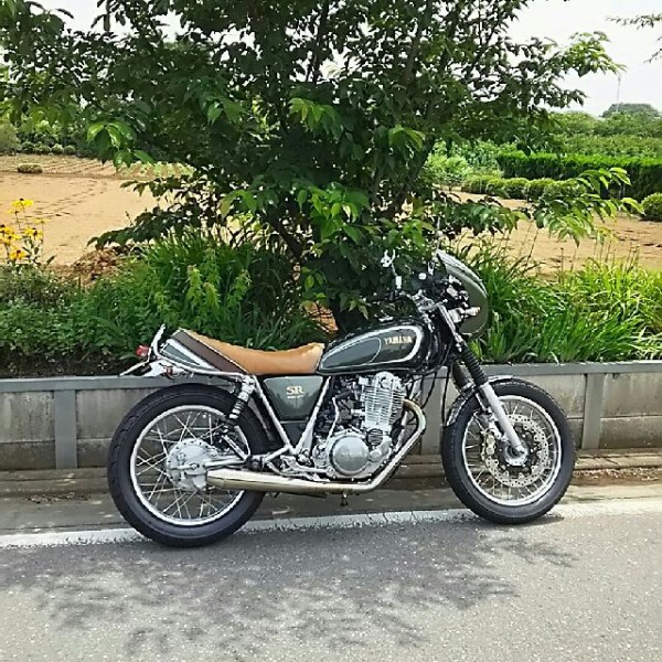 SR400用チャックボックス製ショートフロントフェンダー - ヤマハ