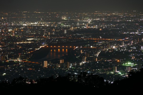 岐阜市最高峰 百々ケ峰展望台の夕景と夜景 やまさんがくる