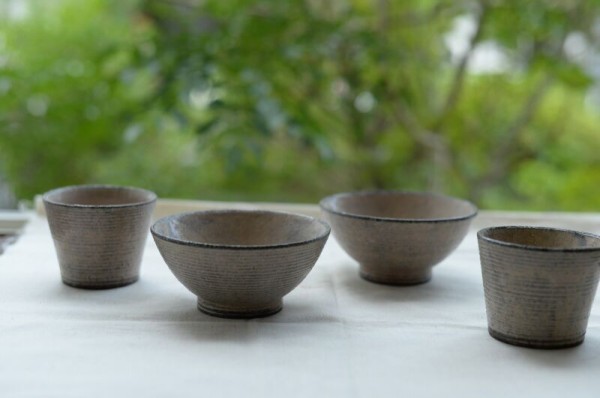 耳付スープカップ　スミレ　陶器　小澤基晴 小澤基晴 商品一覧 - 柴田陶器株式会社