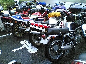 京都 ノーヘルでバイクで衝突 脳障害の息子と意思疎通できず11年 非はあるが これほどの償い必要か 苦悩の母 フリーダム ルーム