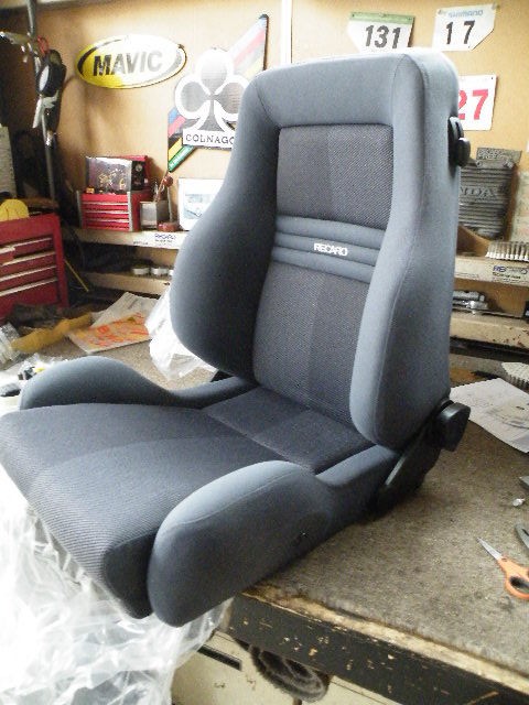 RECARO LS-M 405モジュラーシリーズ オーバーホール＋シートヒーター装着 : レカロ屋♪フリースタイルRSFマイスター日記