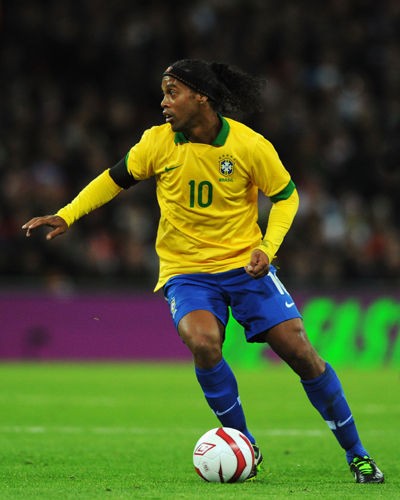 ロナウジーニョ 預金額640円 破滅街道まっしぐら スポーツ総合ニュースチャンネル スポステ