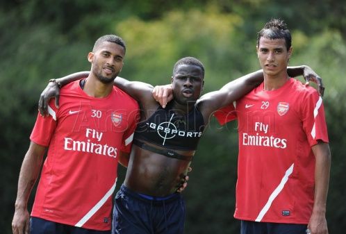 プレシーズンの写真がオフィシャルにたくさんあった件 アーセナル応援日記