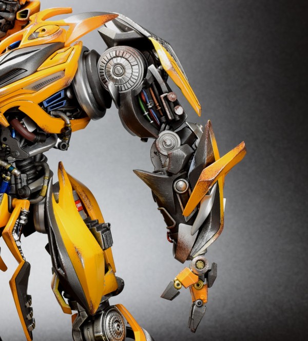 Comicave Studios 1/22 Scale Bumblebee : from.おもちゃ部屋