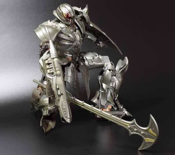 Unique Toys UT R-03 Dragoon ユニークトイズ 史上最も激安 51.0%OFF