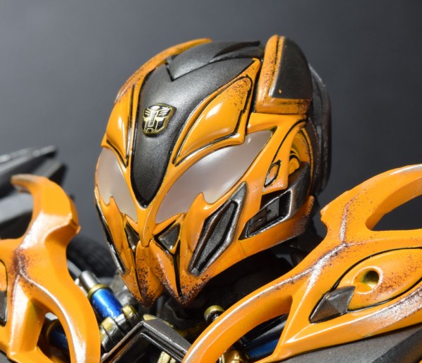 Bumblebee フィギュア 塗装済み可動フィギュア DLX トランスフォーマー/ビースト覚醒