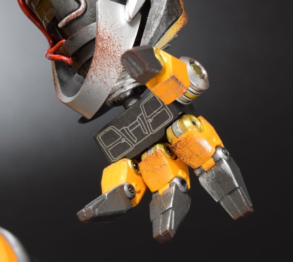 Comicave Studios 1/22 Scale Bumblebee : from.おもちゃ部屋