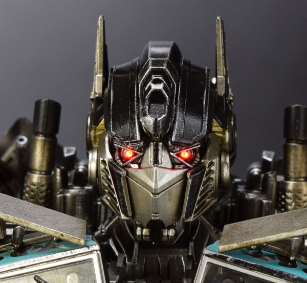トランスフォーマー/リベンジDLX ネメシスプライム – threezero