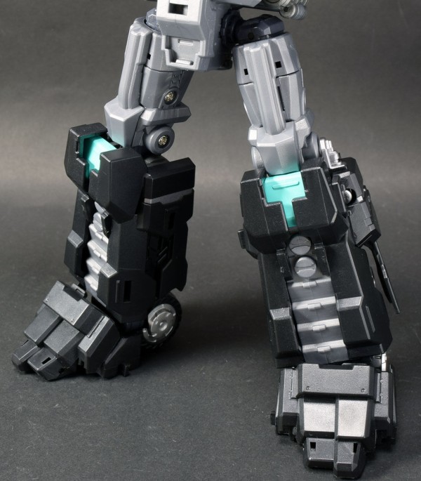 Maketoys MTCD-01SP Striker Noir : from.おもちゃ部屋