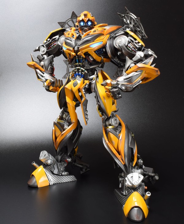 Comicave Studios 1/22 Scale Bumblebee : from.おもちゃ部屋