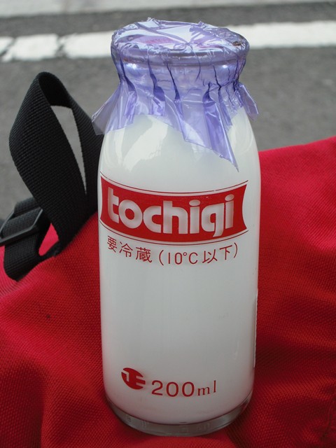 栃木乳業「栃木３．５牛乳」０８年１１月 : 愛しの牛乳パック