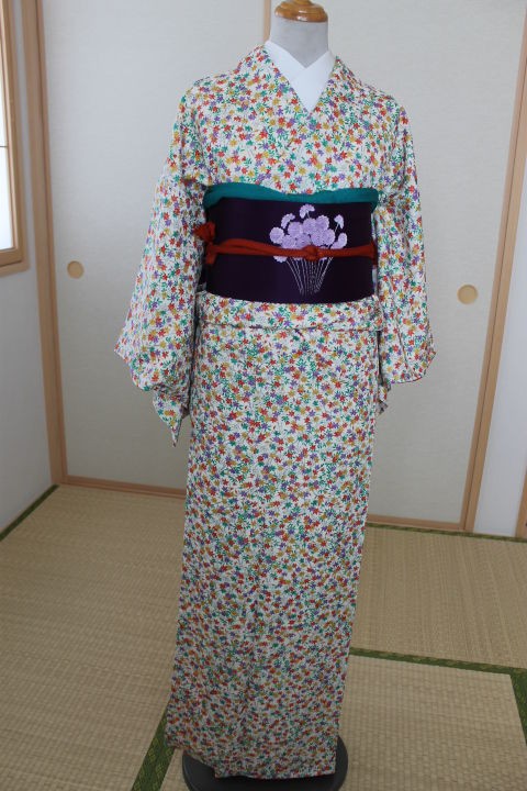 キュートな紅葉と桔梗柄 布々やのblog