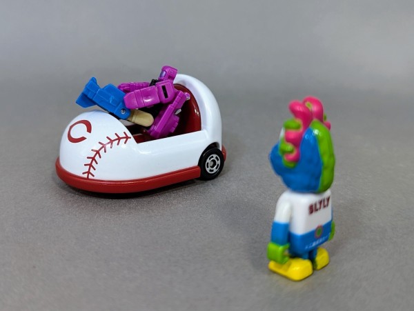 レビュー プロ野球トミカ 広島東洋カープ マスコットカー : ふじの生態