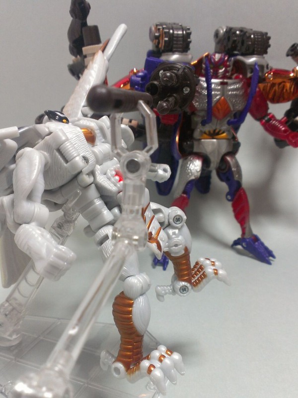 レビュー TF ビーストウォーズメタルス 勇猛の対決 シルバー