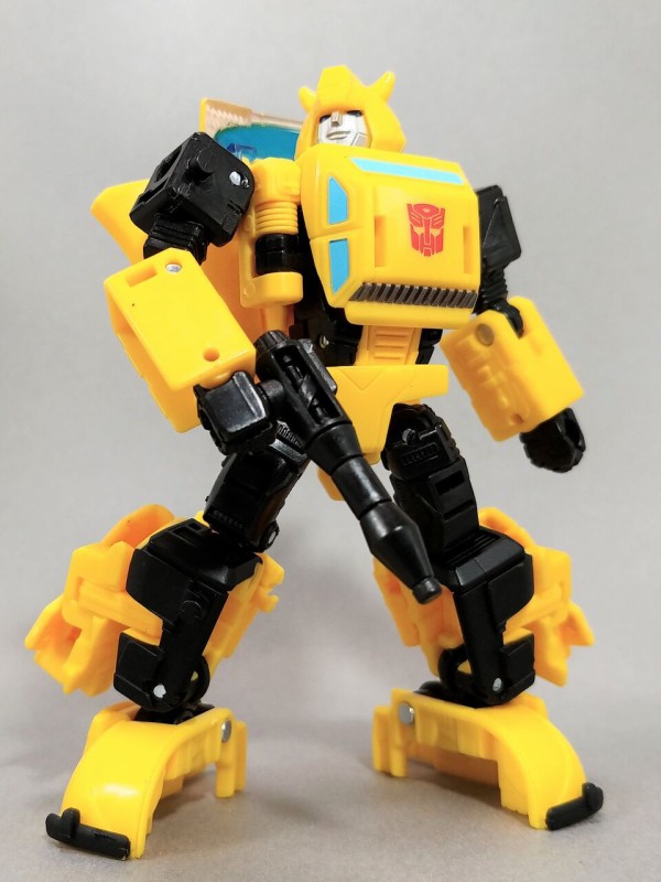 レビュー TF BUZZWORTHY BUMBLEBEE オリジンバンブルビー : ふじの生態