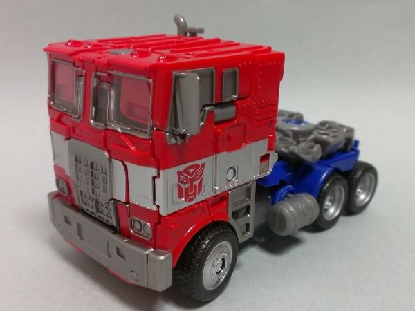レビュー TFロストエイジ クラシックオプティマスプライム