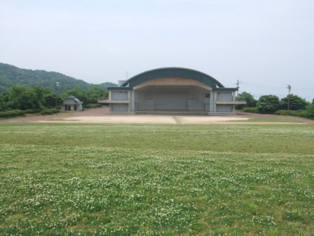 稲佐山ライブ参戦の方必見！稲佐山公園野外ステージのご紹介 : 長崎＠諫早市民 ふくちゃんの食う・寝る・遊ぶ日記