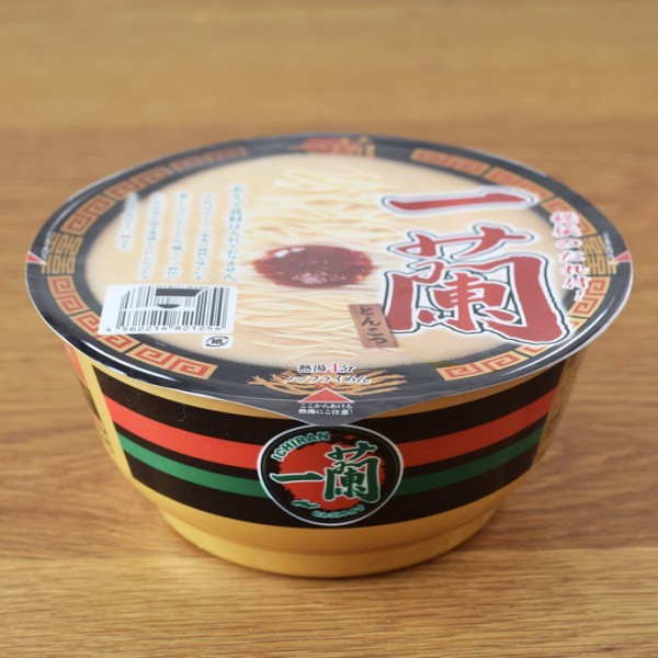 一蘭史上初のカップ麺 一蘭 とんこつ を全国販売 あえて具材はなし こだわりの麺 スープ 赤い秘伝のたれのみで凝縮 フクオカーノ