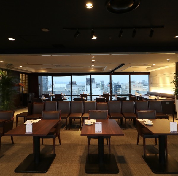 西鉄イン福岡13f レストラン バー ブロッソ レポート アクロス福岡前の 福岡の夜景が一望できるレストラン バー フクオカーノ