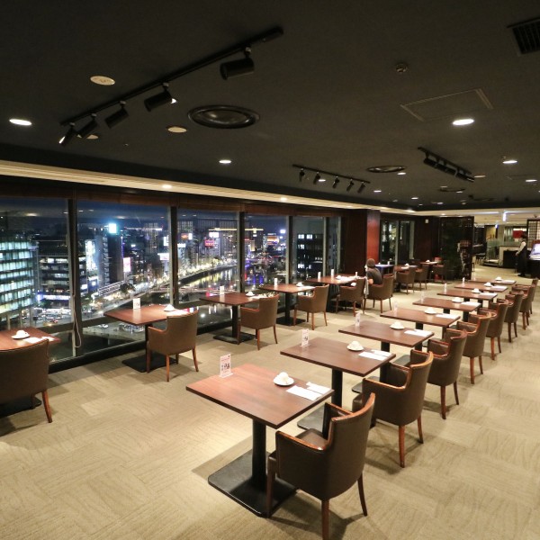西鉄イン福岡13f レストラン バー ブロッソ レポート アクロス福岡前の 福岡の夜景が一望できるレストラン バー フクオカーノ