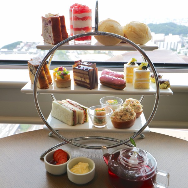 ヒルトン 福岡 アフタヌーン ティー 午後を優雅に楽しむ 天空のアフタヌーンティー 登場 ヒルトン福岡 Amp Petmd Com