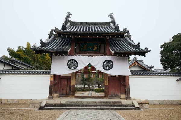 冬の京都】 宇治・萬福寺は国内随一の中国寺院、あの食材も発祥の地 : Nicheee! [ニッチー！] ｜ テレビリサーチ会社がお届けする情報サイト