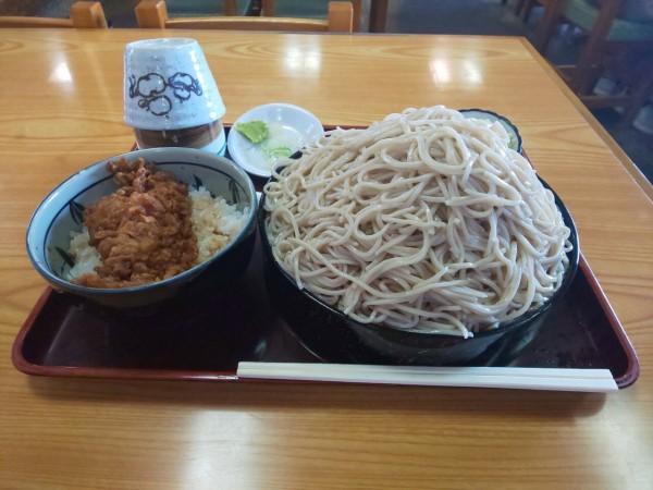 茨城県 土浦市 やぶ金 住宅街に在る人気のお蕎麦屋さん 大食いグルメなランチ