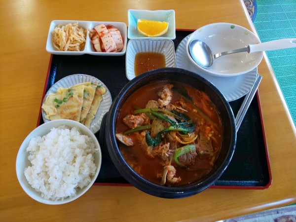 茨城県 稲敷郡阿見町 韓国料理専門店 金大来 本格的カムジャタン じゃがいもの鍋 ランチ 大食いグルメなランチ