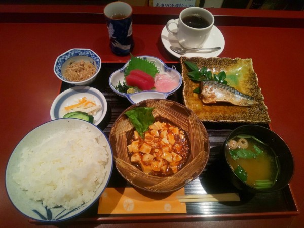 茨城県 牛久市 田花屋 牛久シャトー近くの穴場な和食屋さんの日替わりランチ 大食いグルメなランチ