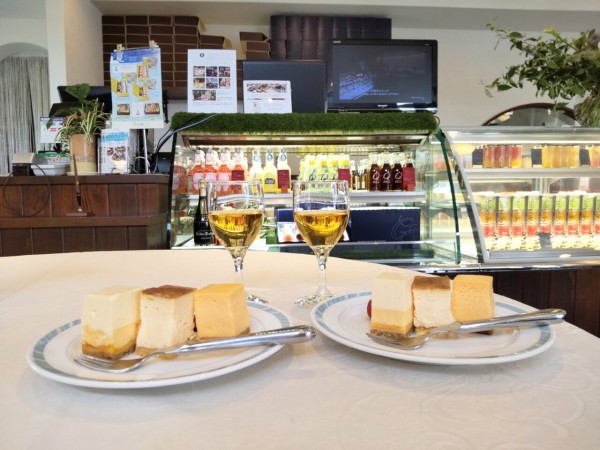 栃木県 宇都宮市 イヴォワール洋菓子店 85cheesecake Takaragi チーズケーキ屋さんの新店オープンレセプションに参加 22年新店23 大食いグルメなランチ