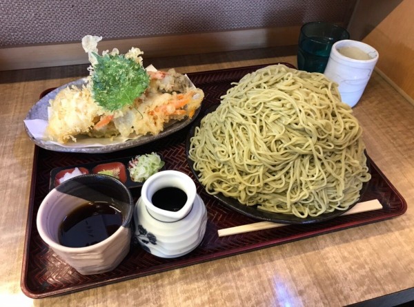 千葉県 香取市 そば処 名古屋 デカ盛り13枚分のもり蕎麦と 天ぷらセット 大食いグルメなランチ