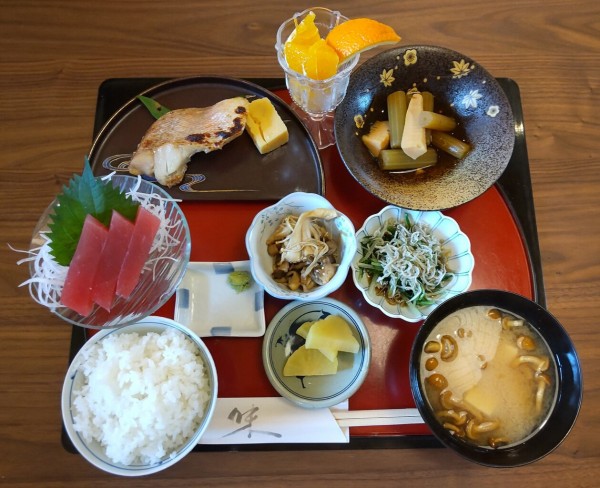 茨城県 つくば市 四季料理 きくの家 京都の料亭で修行したというお店の秋の七品定食 21年新店５９ 大食いグルメなランチ