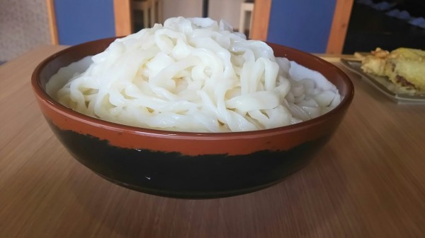 栃木県 小山市 ぶらす屋製麺所 小山店 もうすぐ閉店シリーズ １お蕎麦かうどんを頼むと天ぷらが食べ放題というお店 大食いグルメなランチ