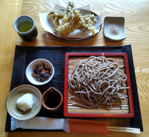 茨城県 笠間市 すみよし 舞茸の天ぷらと美味しいお蕎麦 大食いグルメなランチ