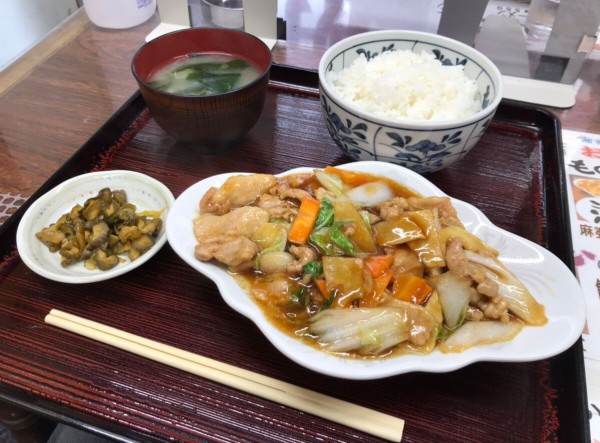 栃木県 宇都宮市 明朗飯店 旨味がたっぷりの肉うま煮定食 大食いグルメなランチ