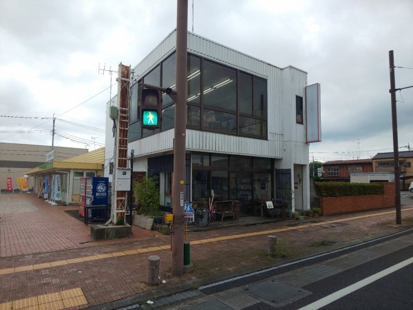 栃木県 真岡市 ｃａｆｅ黒猫館 黒猫や骨董品が溢れてるカフェの 野菜が美味しいカレーとワンプレート 大食いグルメなランチ