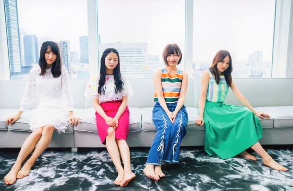 欅坂46 菅井友香、鈴本美愉、志田愛佳、佐藤詩織 BLT 2017年11月